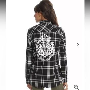 HOGWARTS HARRY POTTER FLANNEL HOT TOPIC SIZE SMALL